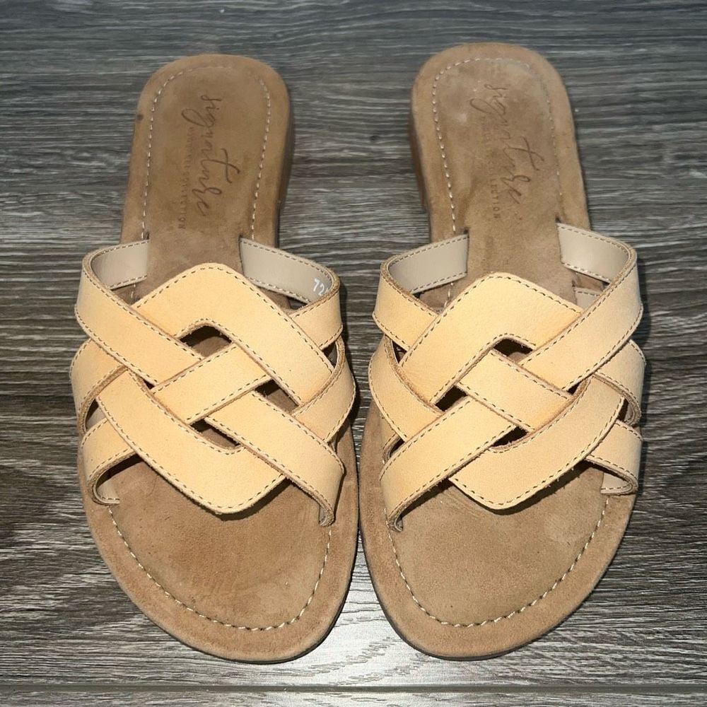 Signature by Journee Tan Slides